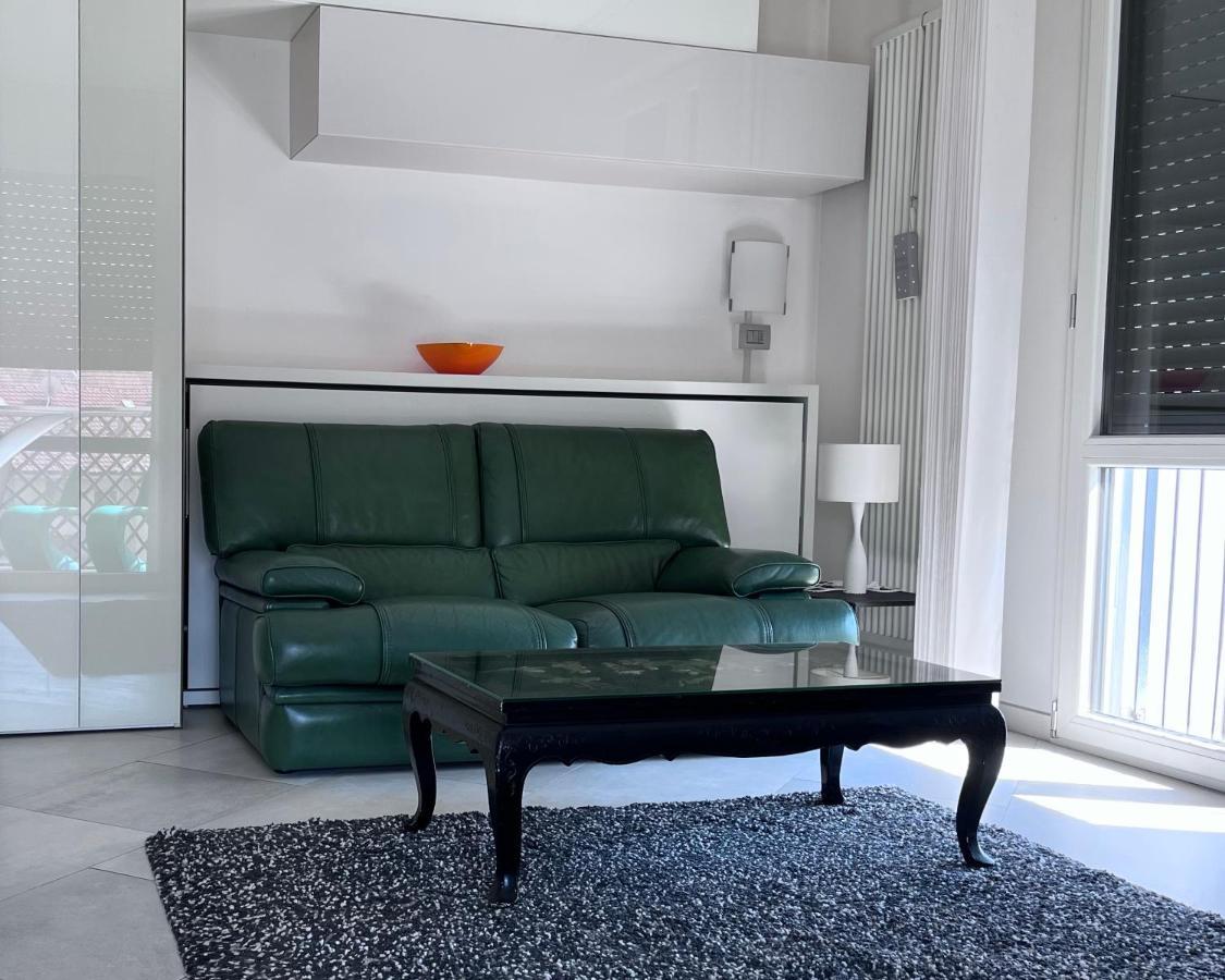 Villa Fenix Milano Екстериор снимка
